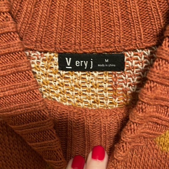 Very J rust and cream leopard sweater - Picture 3 of 4